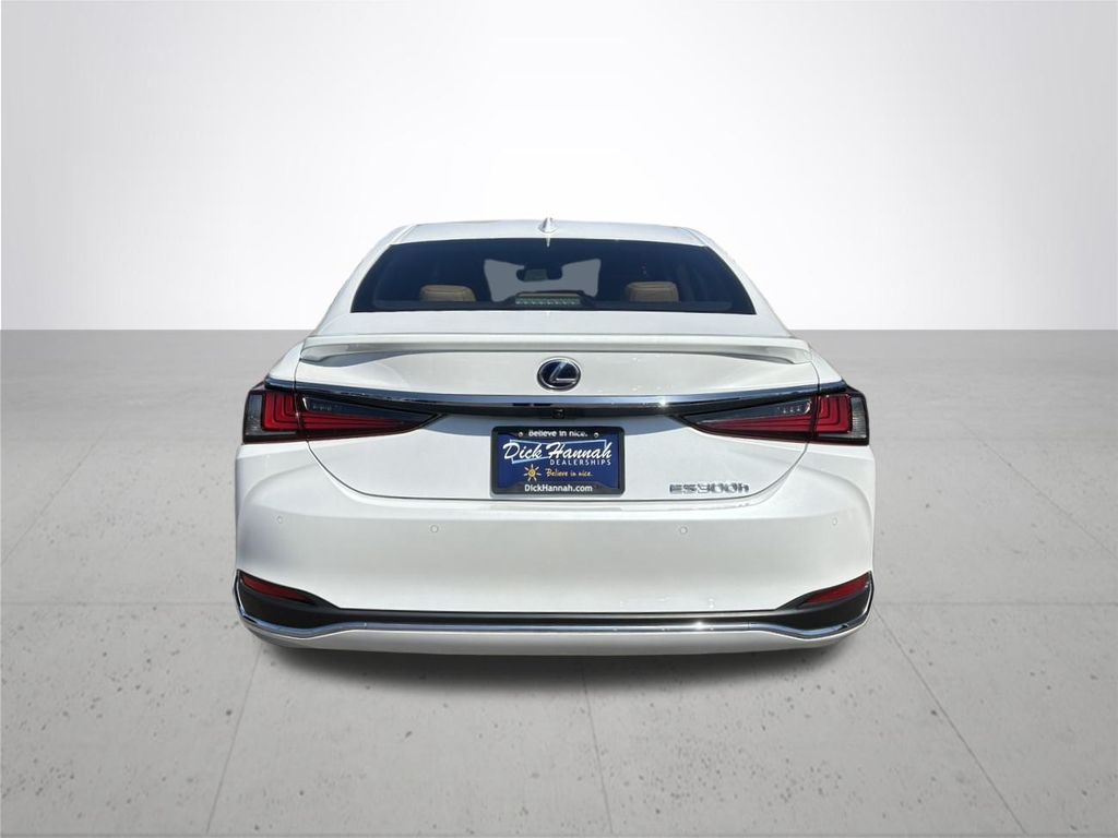 2020 Lexus ES 300h