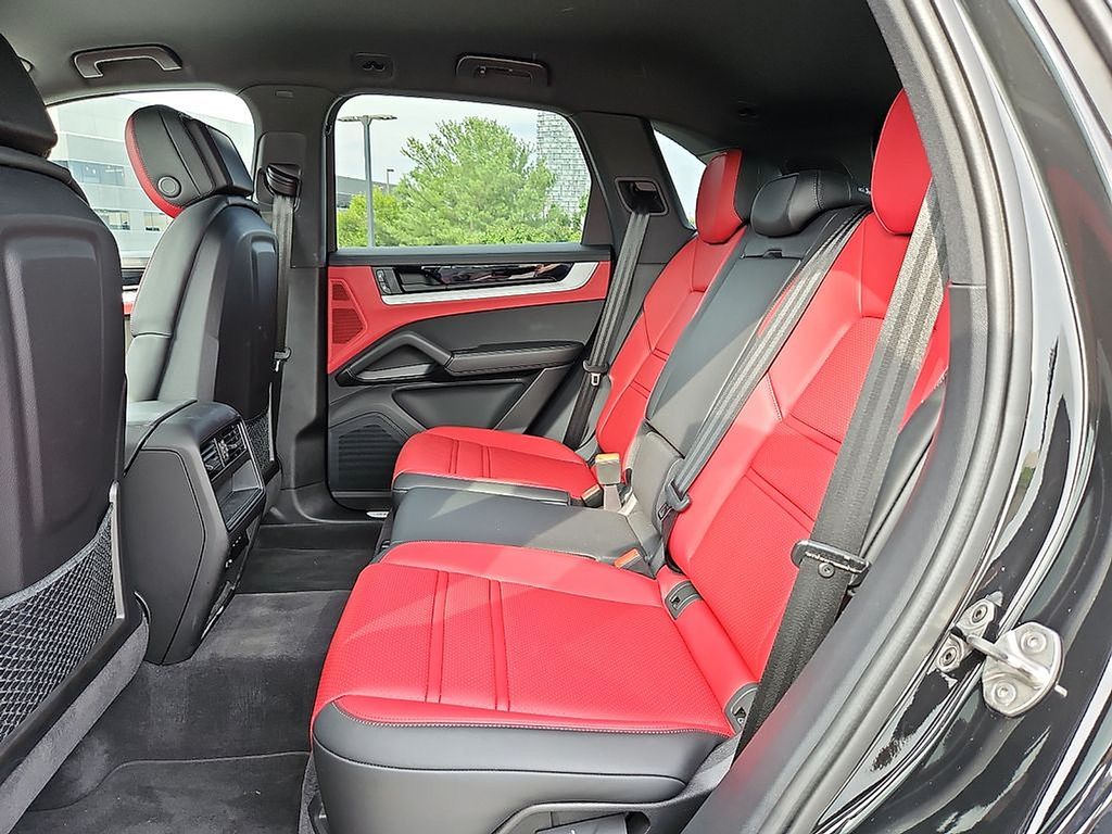 2024 Porsche Cayenne  10