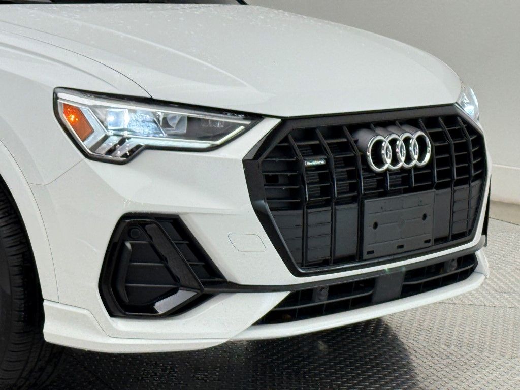 Thumbnail: 2025 Audi Q3 - 3