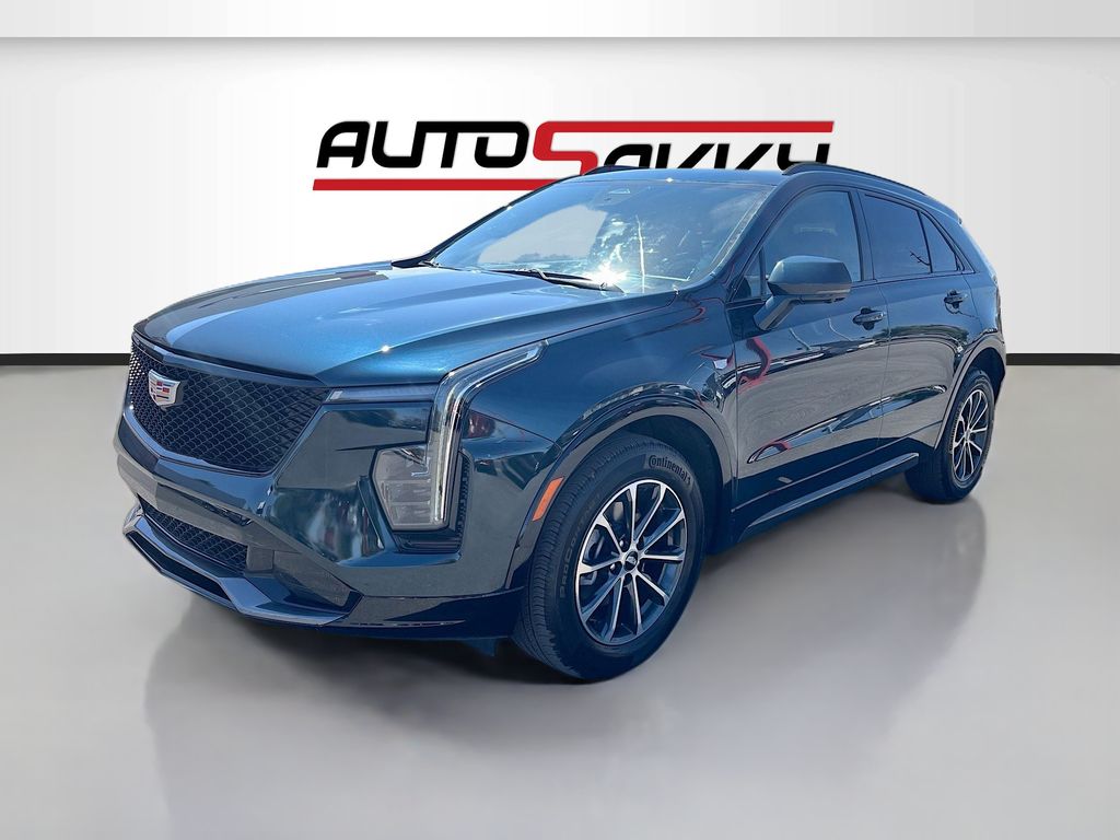Used 2025 Green Cadillac Sport image 3