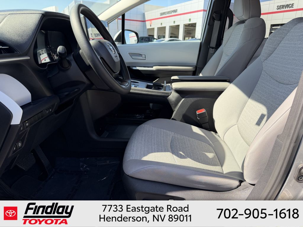 Used 2025 Toyota Sienna Van
