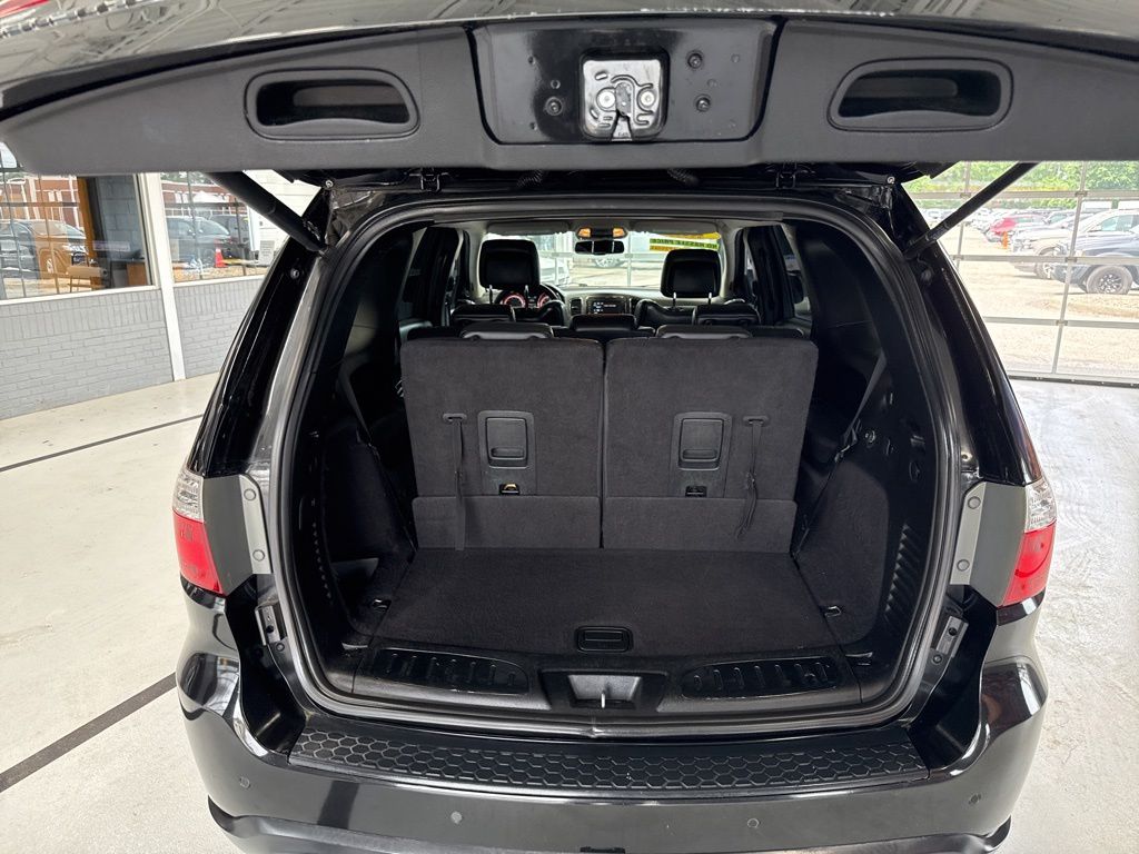 Used 2013 Black Dodge Crew image 9