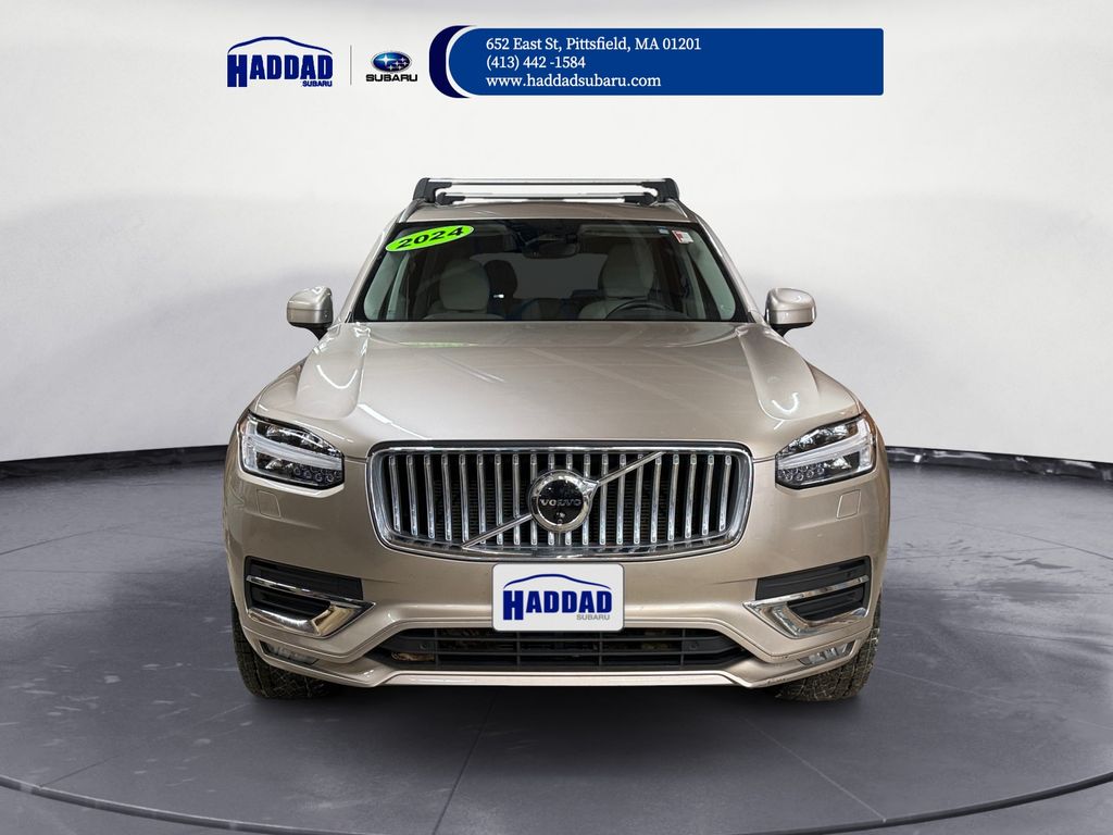 2024 Volvo XC90 B6 Plus Bright Theme photo