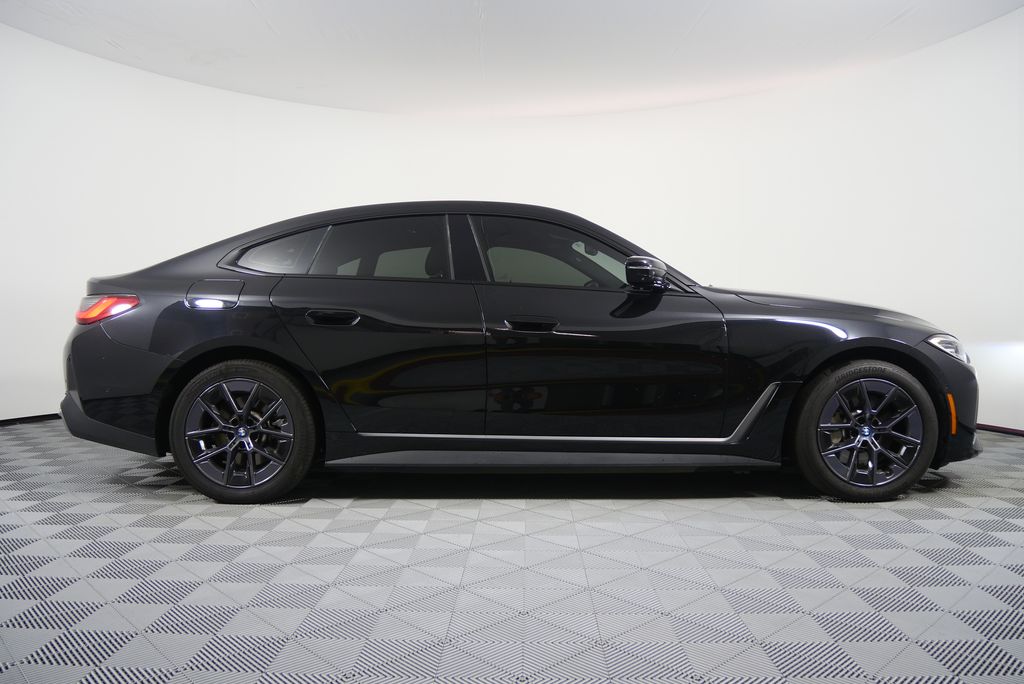 Thumbnail: 2023 BMW i4 - 2