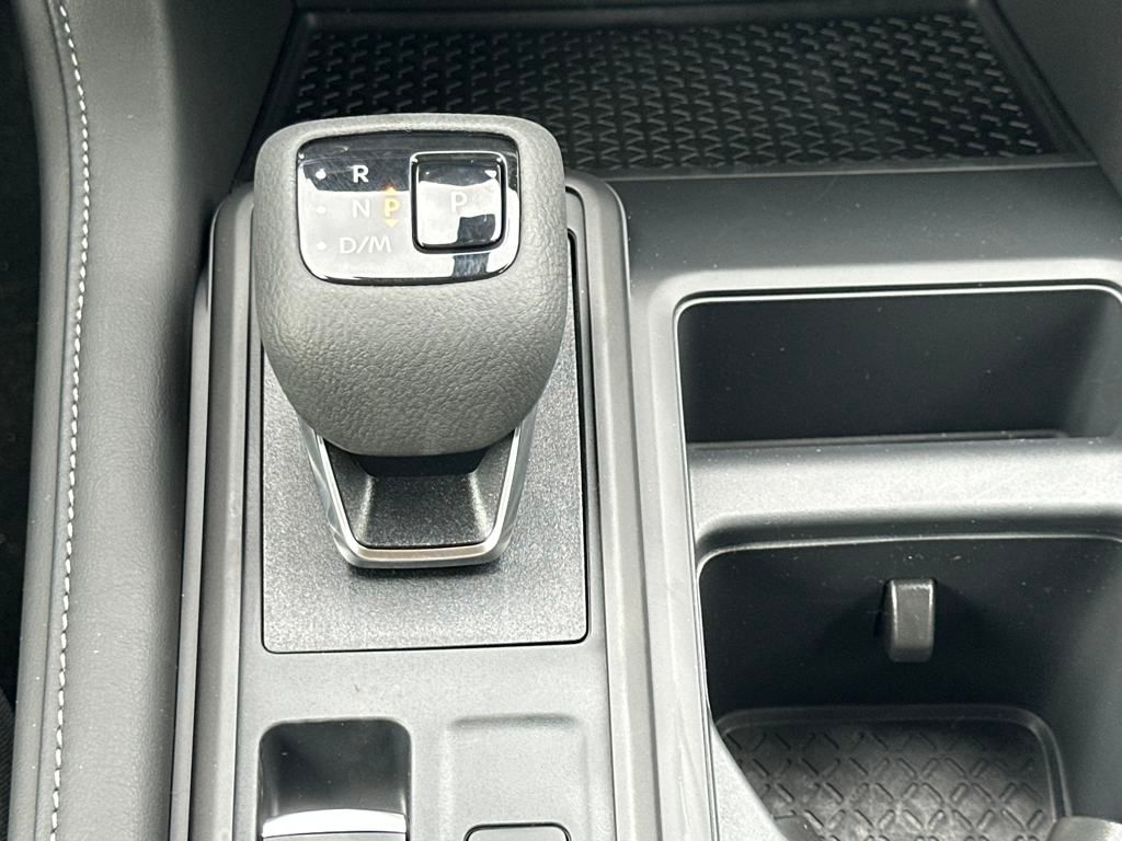 2025 Nissan Pathfinder S photo