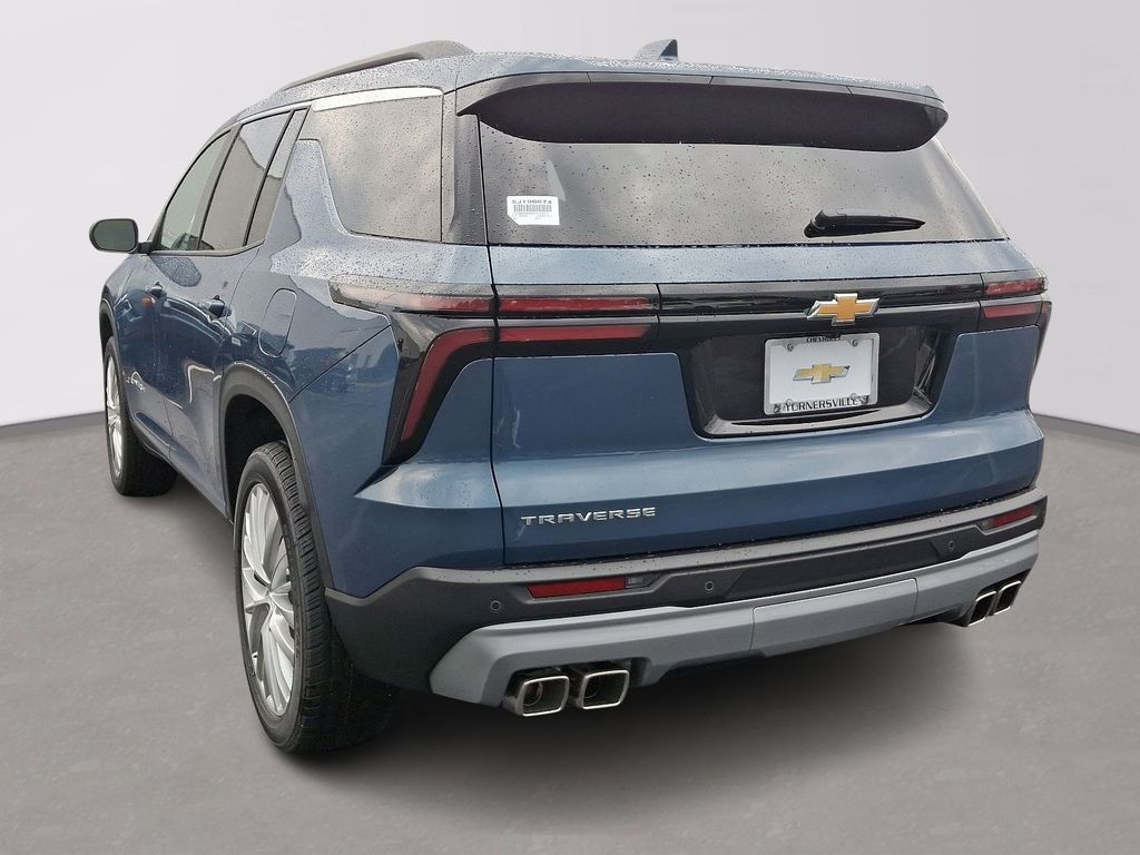 2025 Chevrolet Traverse LT 3