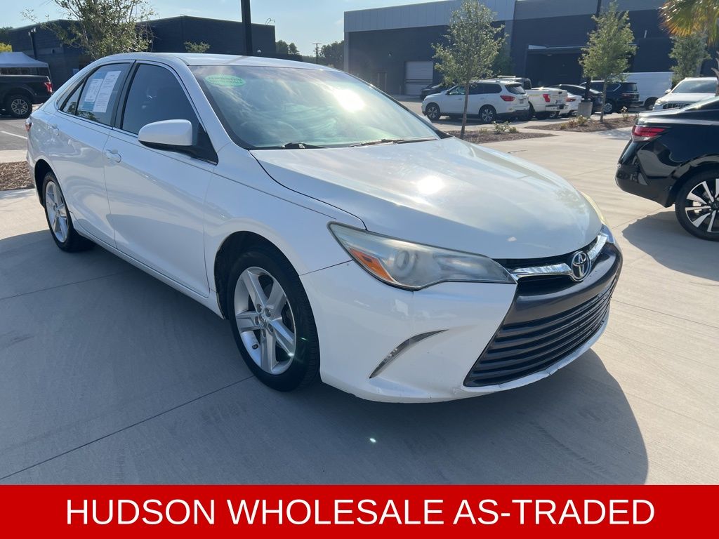 2015 White Toyota Camry LE FWD Sedan