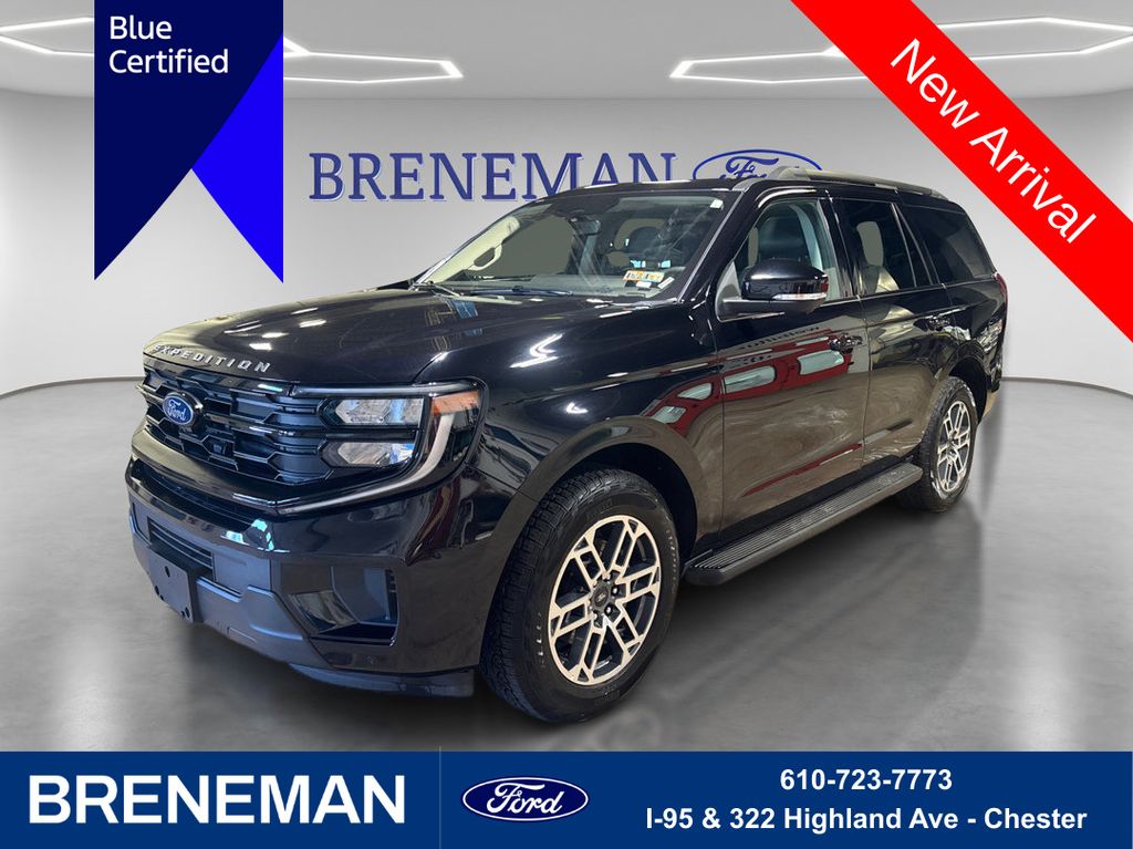 Black Metallic 2025 Ford Expedition Active 4WD SUV / Crossover Four-Wheel Drive Automatic