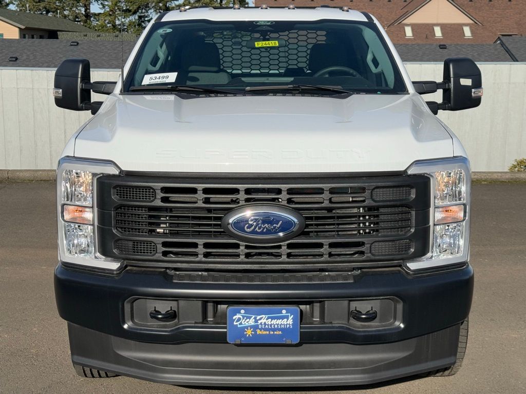 2024 Ford F-350 photo 2