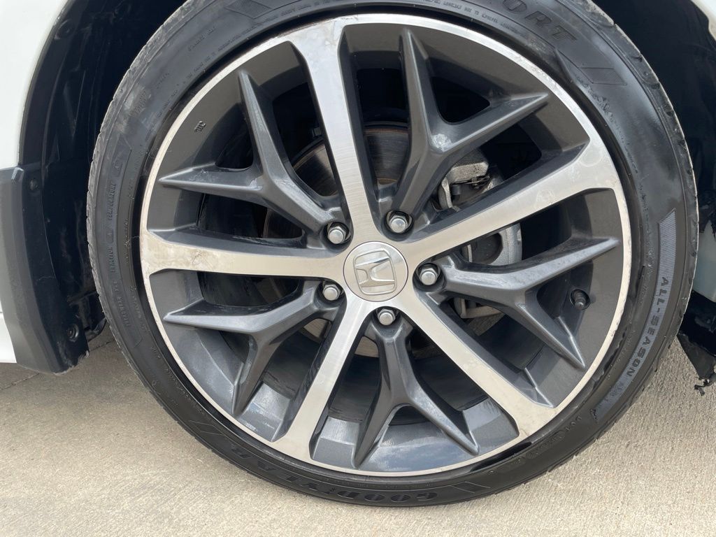 Used Car 2022 Honda Civic  Touring For Sale Under $25,000 In Georgetown, Texas