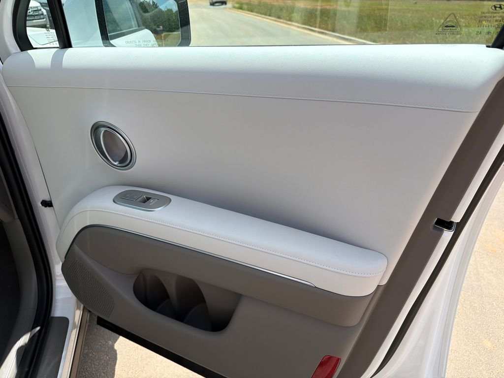 New 2026 White Hyundai Blue SEL Premium image 15