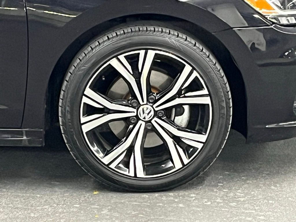 2021 Volkswagen Passat 2.0T SE 35