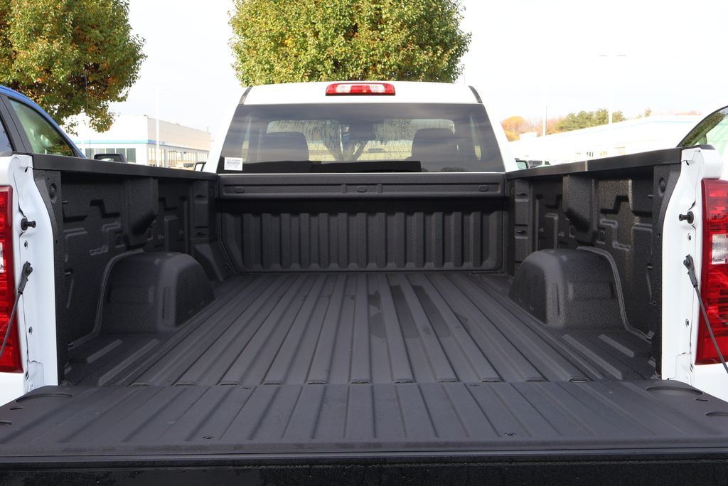 Thumbnail: 2026 Chevrolet Silverado 1500 - 11