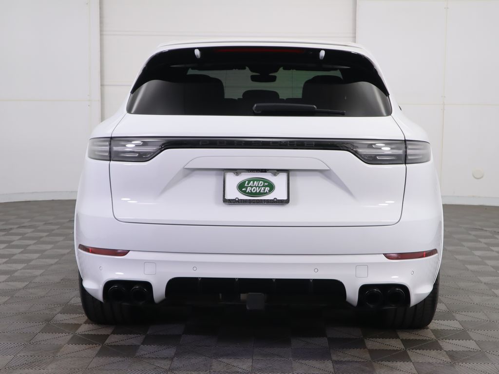 Thumbnail: 2023 Porsche Cayenne - 6