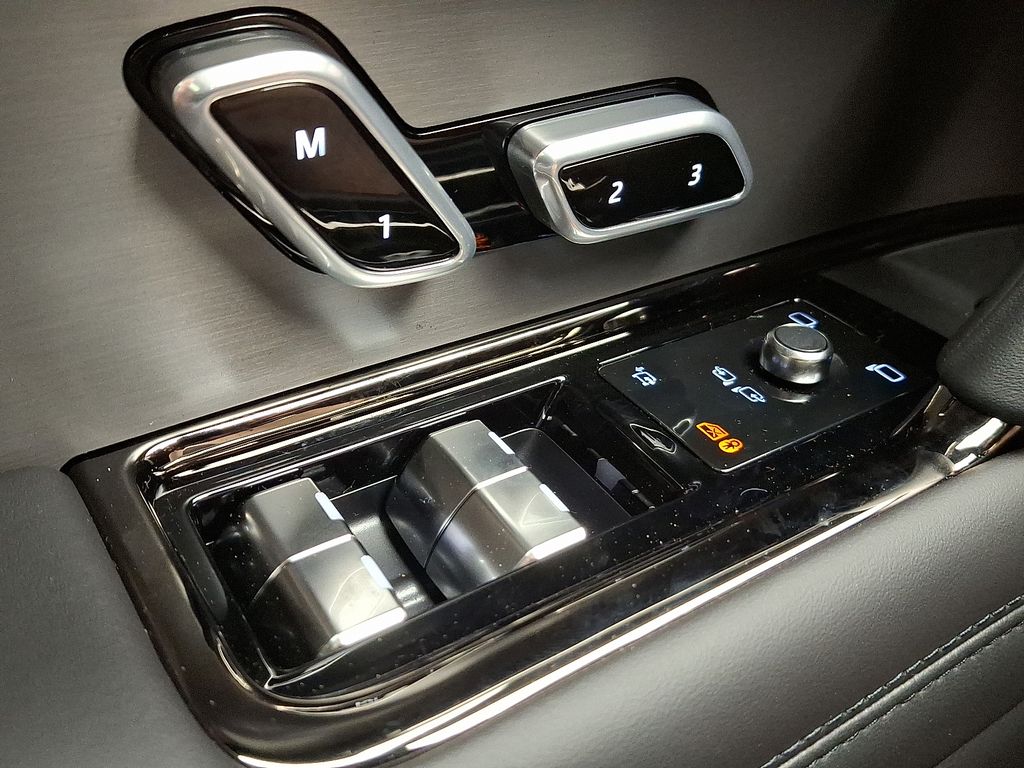 2025 Land Rover Range Rover Sport Dynamic 17