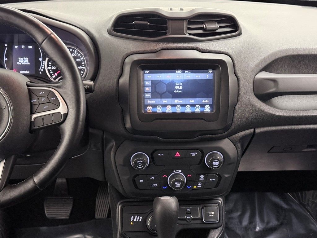 Thumbnail: 2018 Jeep Renegade - 29