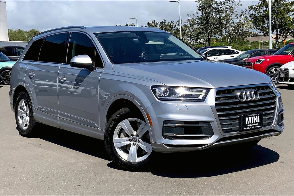 Silver Metallic 2019 Audi Q7 45 TFSI quattro Premium SUV / Crossover All-Wheel Drive 8-Speed Automatic