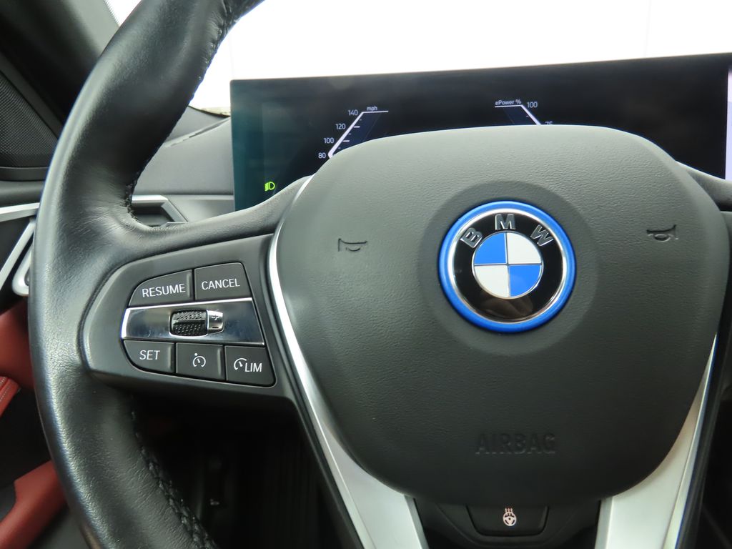 2022 BMW i4 eDrive40 11