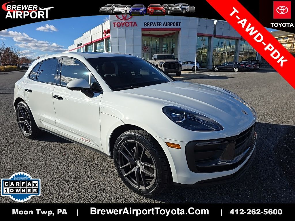 2023 Porsche Macan T