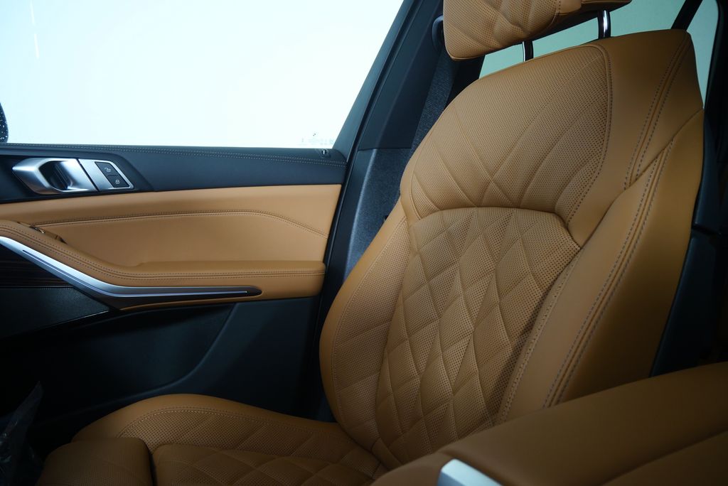 Thumbnail: 2026 BMW X5 - 23