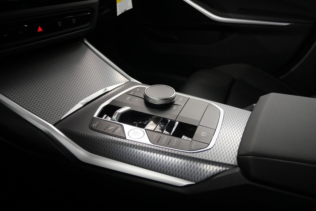 2025 BMW 3 Series 330i 22