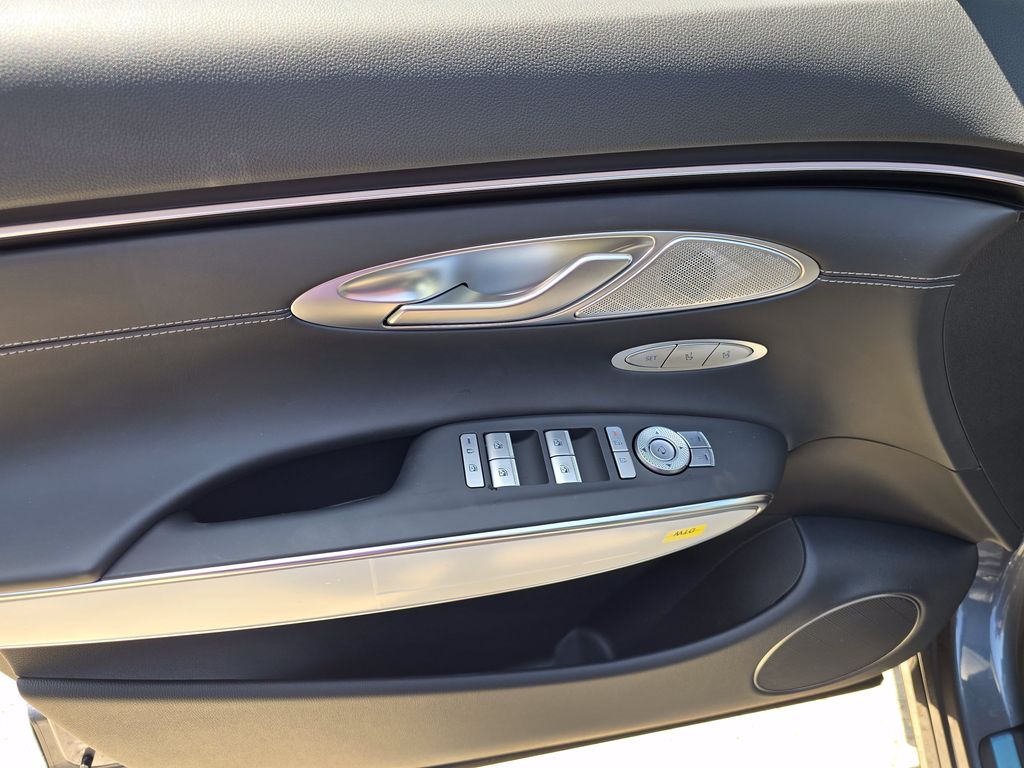 New 2026 Black Genesis 2.5T Advanced image 18
