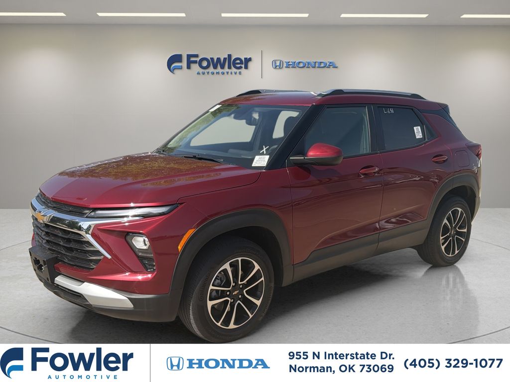 Red (Crimson Metallic) 2025 Chevrolet Trailblazer SUV / Crossover Four-Wheel Drive 9-Speed Automatic