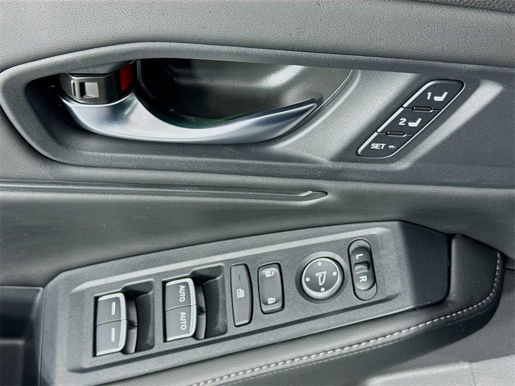 Used Car 2025 Honda Accord Hybrid  Sport-l For Sale In Austin, Texas
