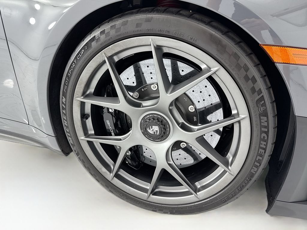 Thumbnail: 2026 Porsche 911 - 29