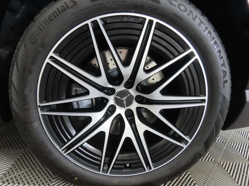 Thumbnail: 2026 Mercedes-Benz GLC - 30