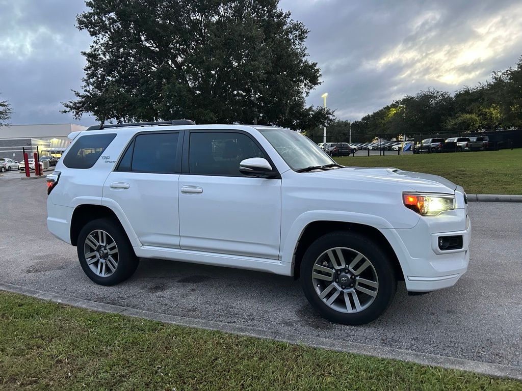 Thumbnail: 2022 Toyota 4Runner - 7