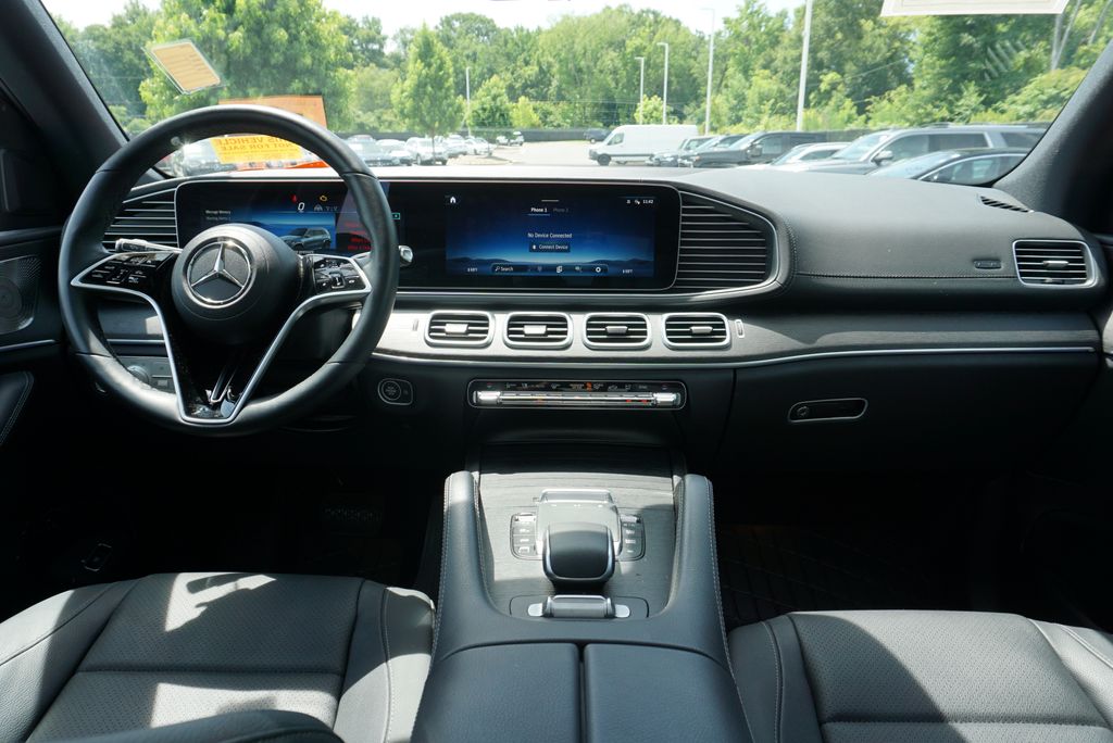 Thumbnail: 2025 Mercedes-Benz GLS - 14