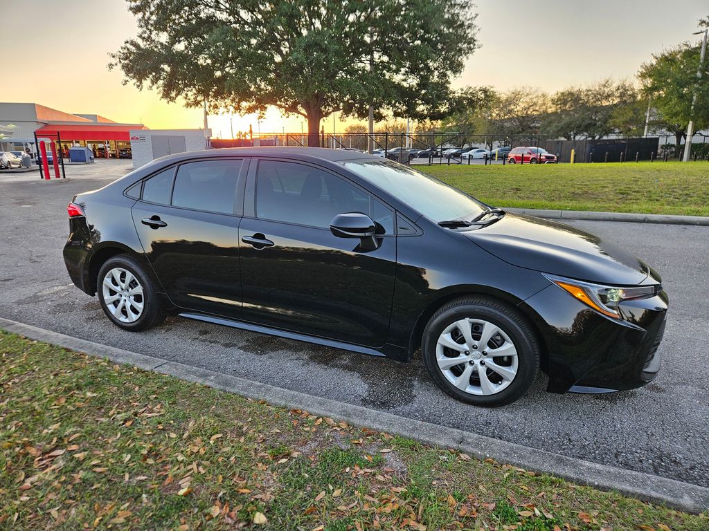 2024 Toyota Corolla LE 7