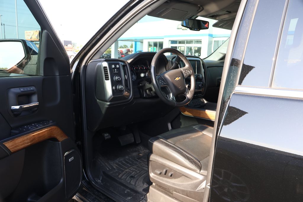 2018 Chevrolet Silverado 1500 LTZ 11