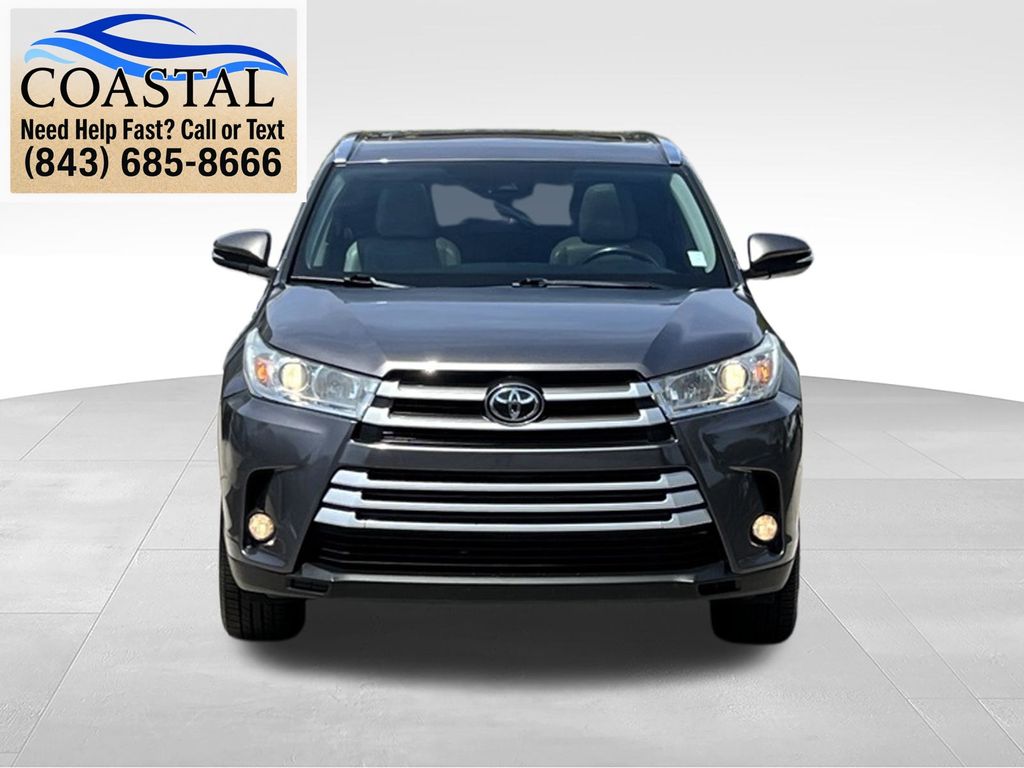 2017 Toyota Highlander XLE Gray at Davis Toyota of Orangeburg