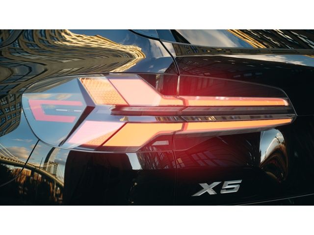 Thumbnail: 2026 BMW X5 - 8