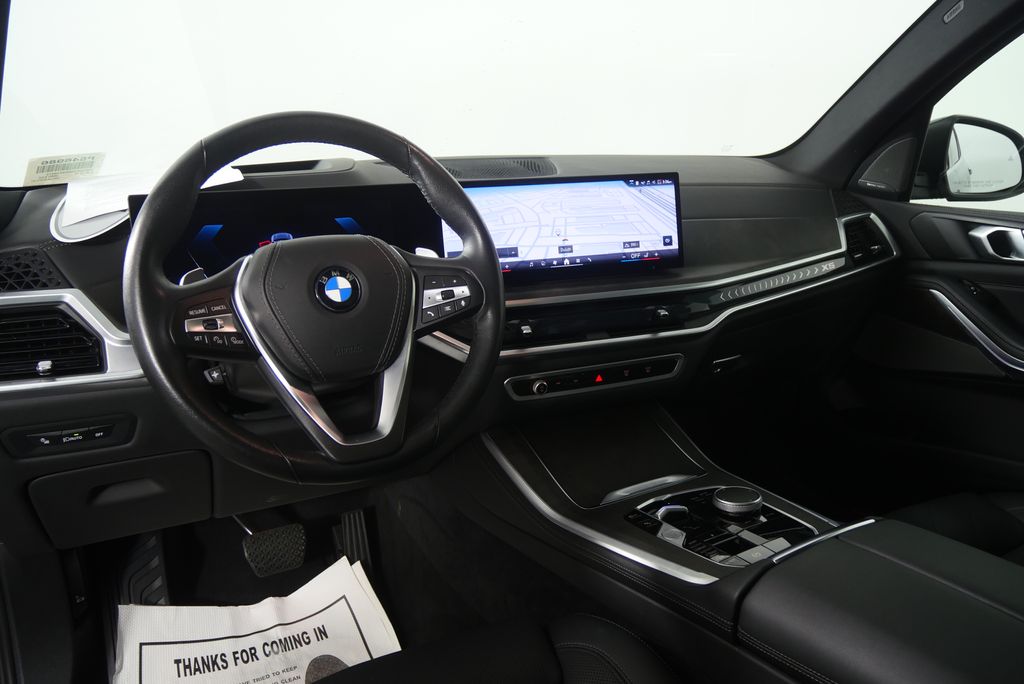 Thumbnail: 2025 BMW X5 - 18