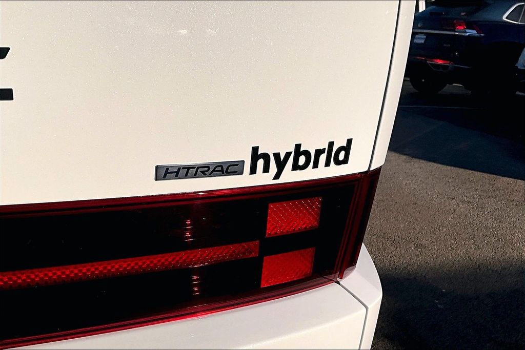 New 2026 White Hyundai Calligraphy image 8