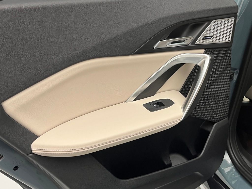 Thumbnail: 2023 BMW X1 - 26
