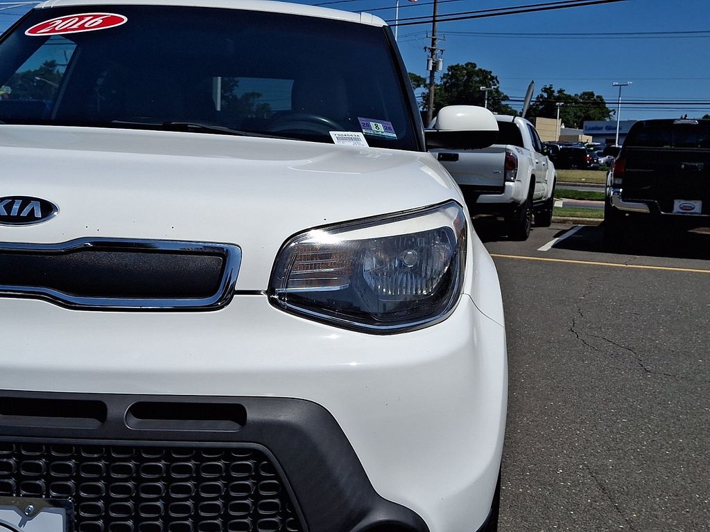 Thumbnail: 2016 Kia Soul - 10
