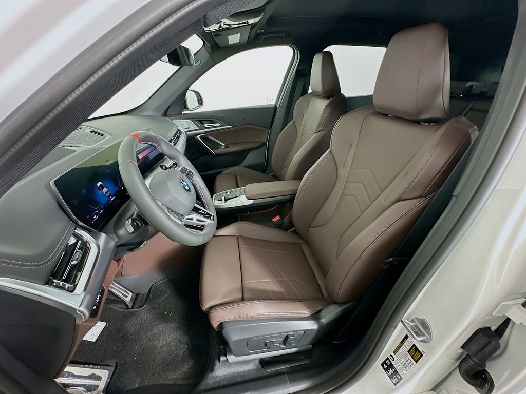 Thumbnail: 2025 BMW X1 - 16