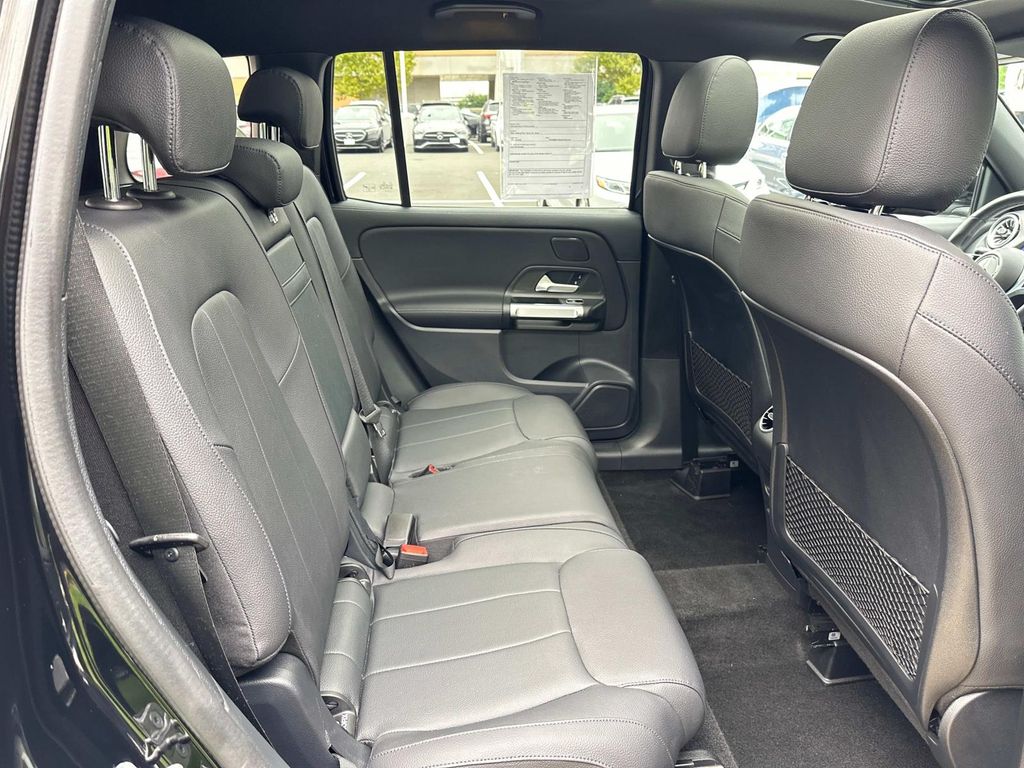 Thumbnail: 2024 Mercedes-Benz GLB - 23