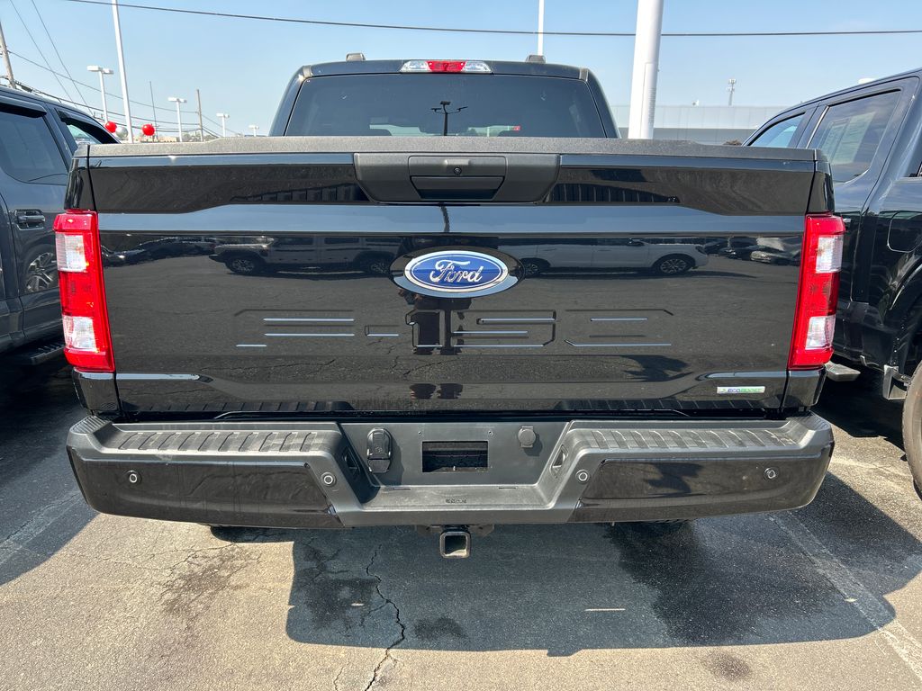 View vehicle photo 5