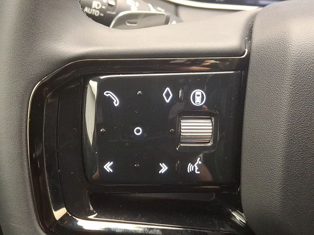 Thumbnail: 2025 Land Rover Range Rover Evoque - 23