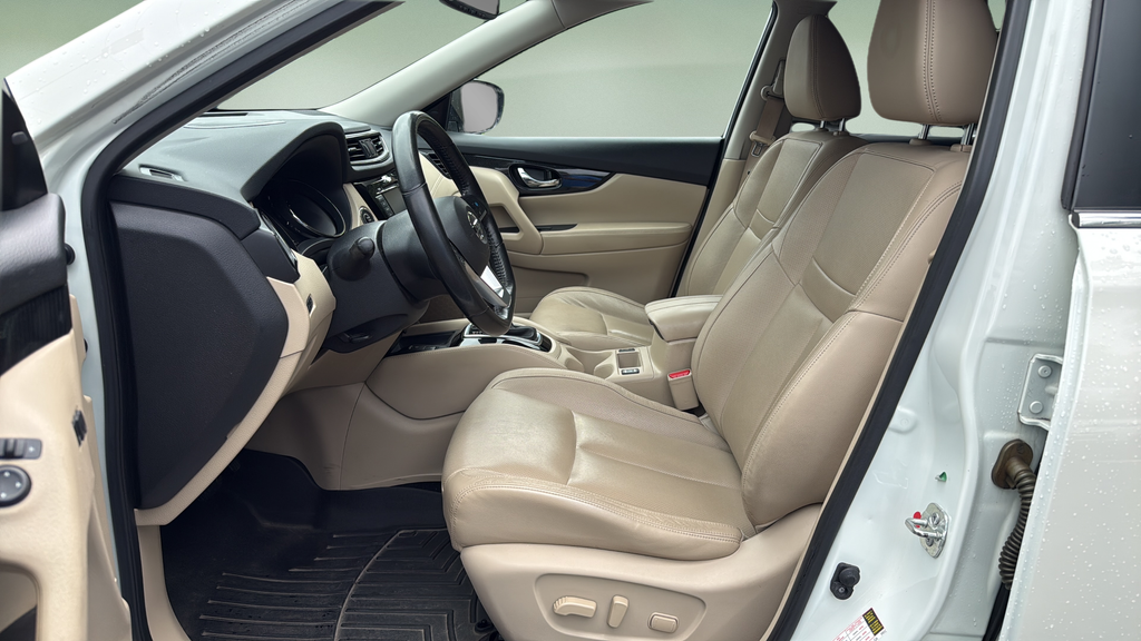 2018 Nissan Rogue SL White at Subaru and VW of Moon Township
