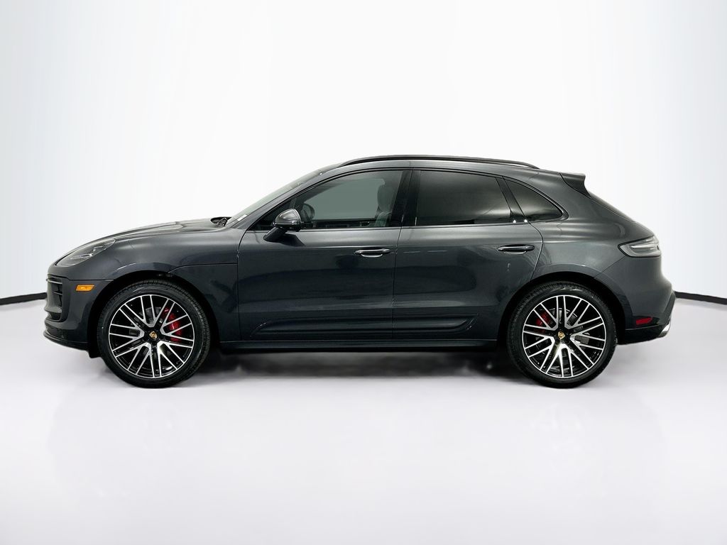 Thumbnail: 2026 Porsche Macan - 2