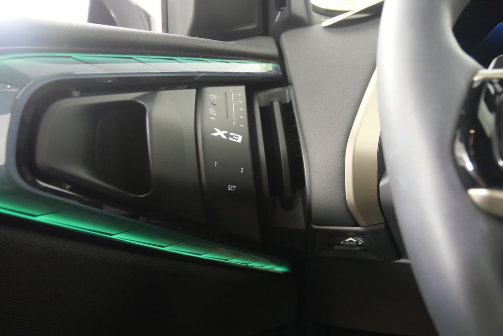 2025 BMW X3 3.0i 18