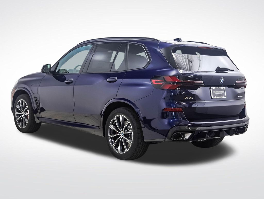 Thumbnail: 2026 BMW X5 - 3