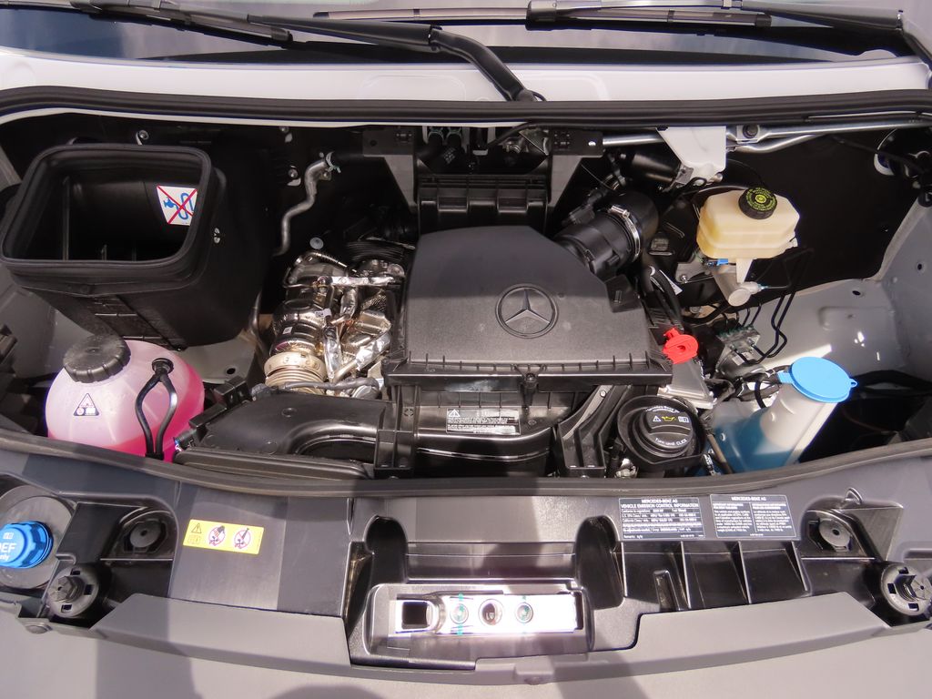 Thumbnail: 2025 Mercedes-Benz Sprinter - 32