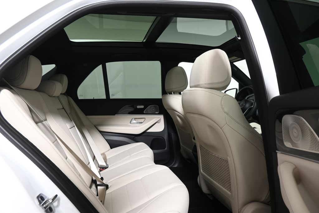 Thumbnail: 2026 Mercedes-Benz GLE - 19